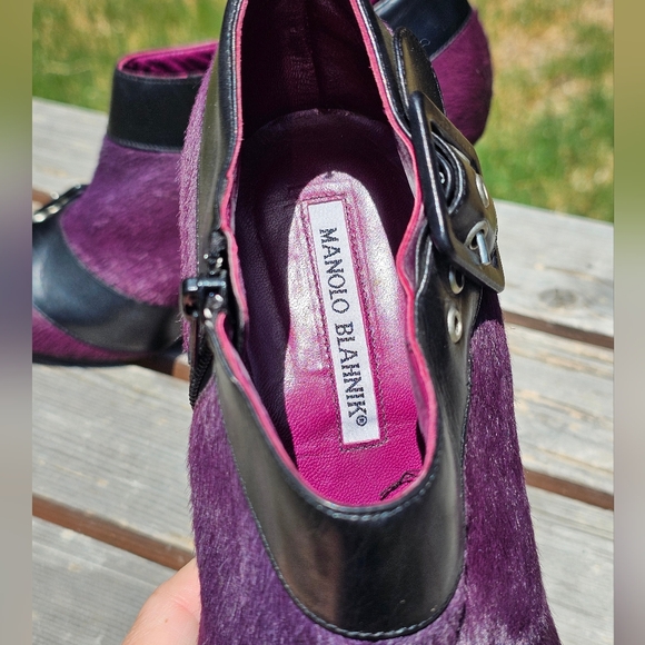 Manolo Blahnik purple cowhide ankle boots - Picture 6 of 9
